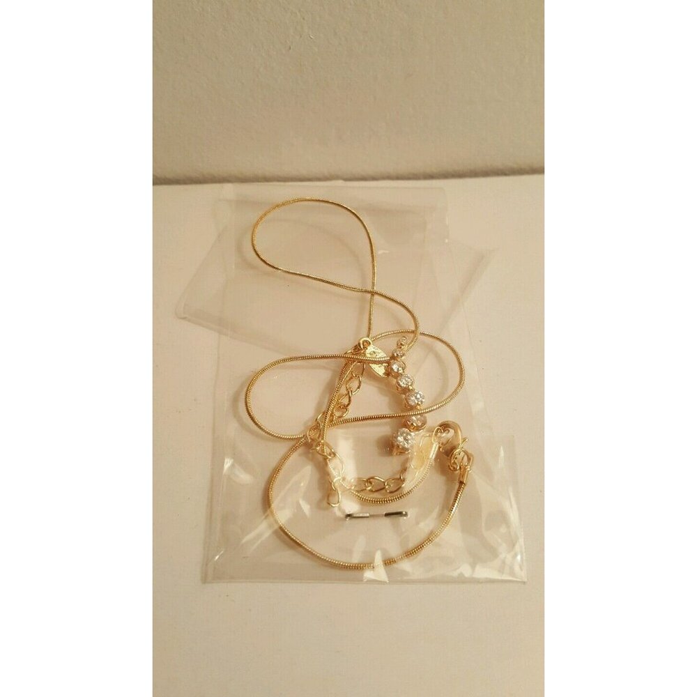 BMNY 17'' Gold Tone Crystal Pendant Necklace with 2'' Extender New